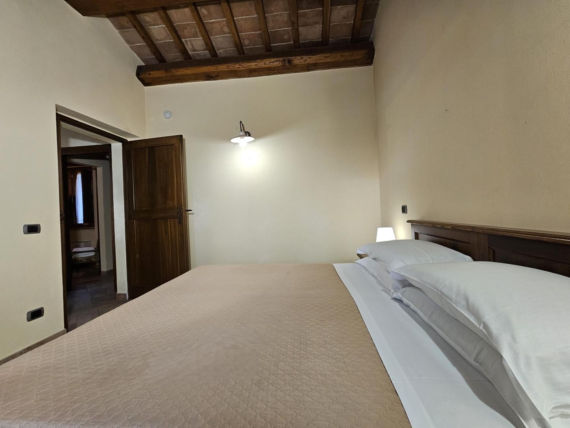 Villa La Fonte Di Montebuono Magione Habitación foto